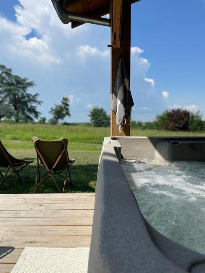 Dome Insolite Cedre Jacuzzi Et Petits Dejeuners Inclus Lagraulet-du-Gers Εξωτερικό φωτογραφία