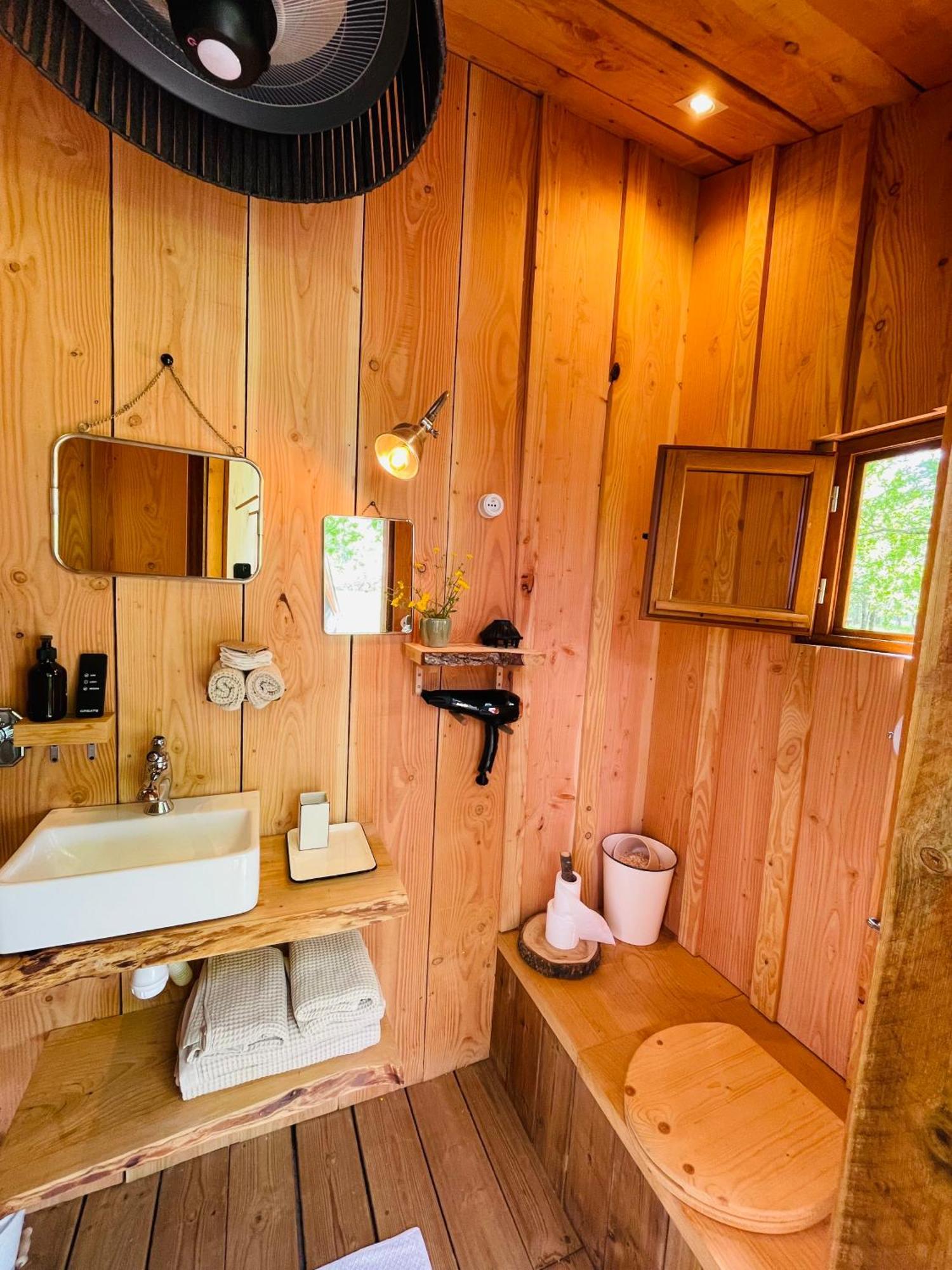Dome Insolite Cedre Jacuzzi Et Petits Dejeuners Inclus Lagraulet-du-Gers Εξωτερικό φωτογραφία